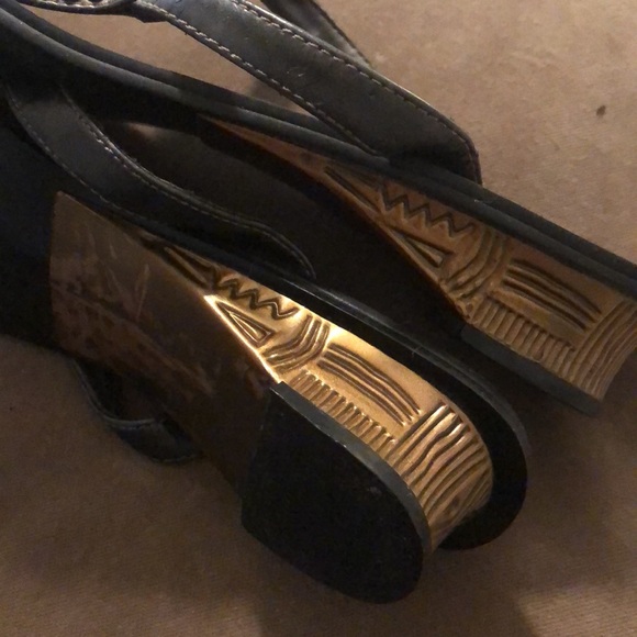 Colin Stuart Sandals - Picture 5 of 7